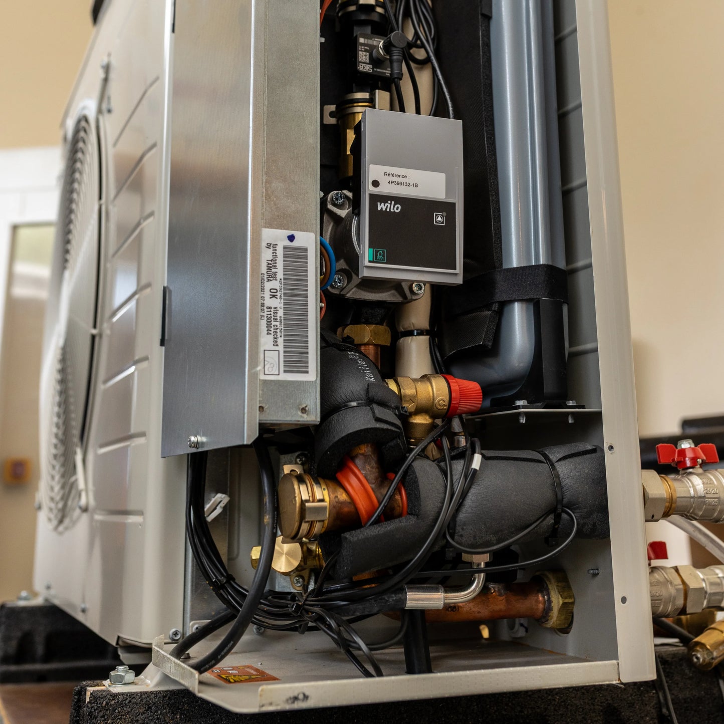 Air Source Heat Pump Systems (Non-Refrigerant Circuits)